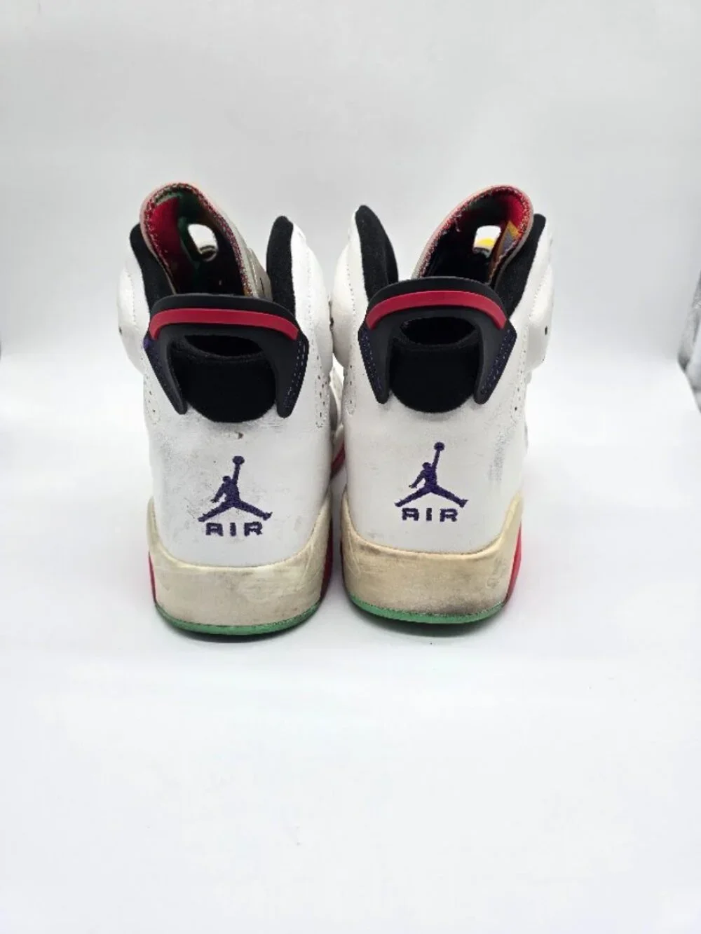 Air Jordan 6 Hare Size 9.5 White Red Sneakers